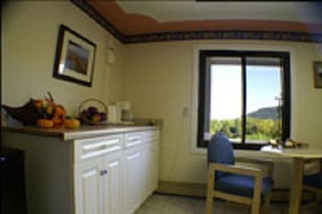 Appalachian Motel Vernon Ngoại thất bức ảnh